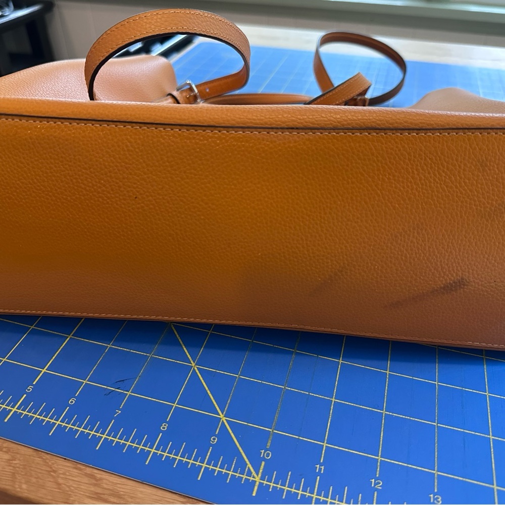 Coach Large Mollie Tote in Papaya - Picture 3 of 7